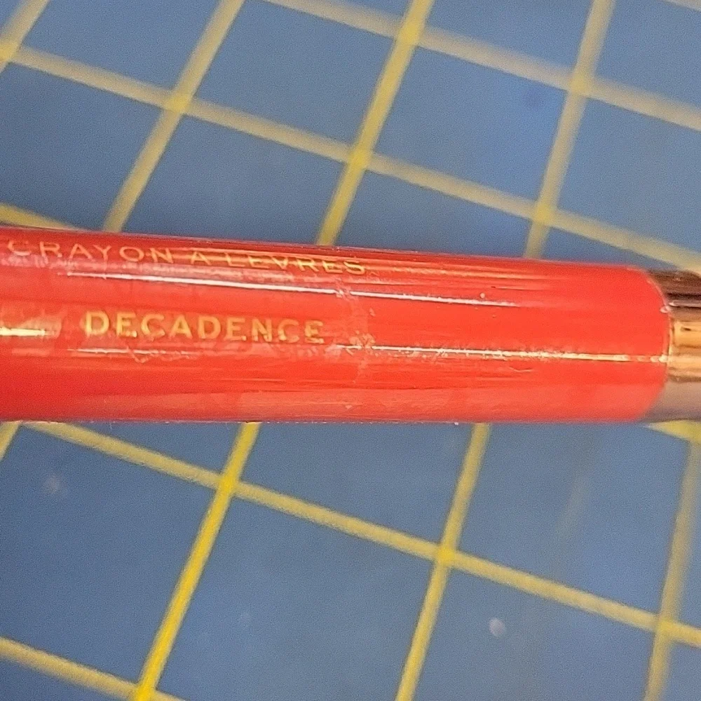 Revolution vibrant red